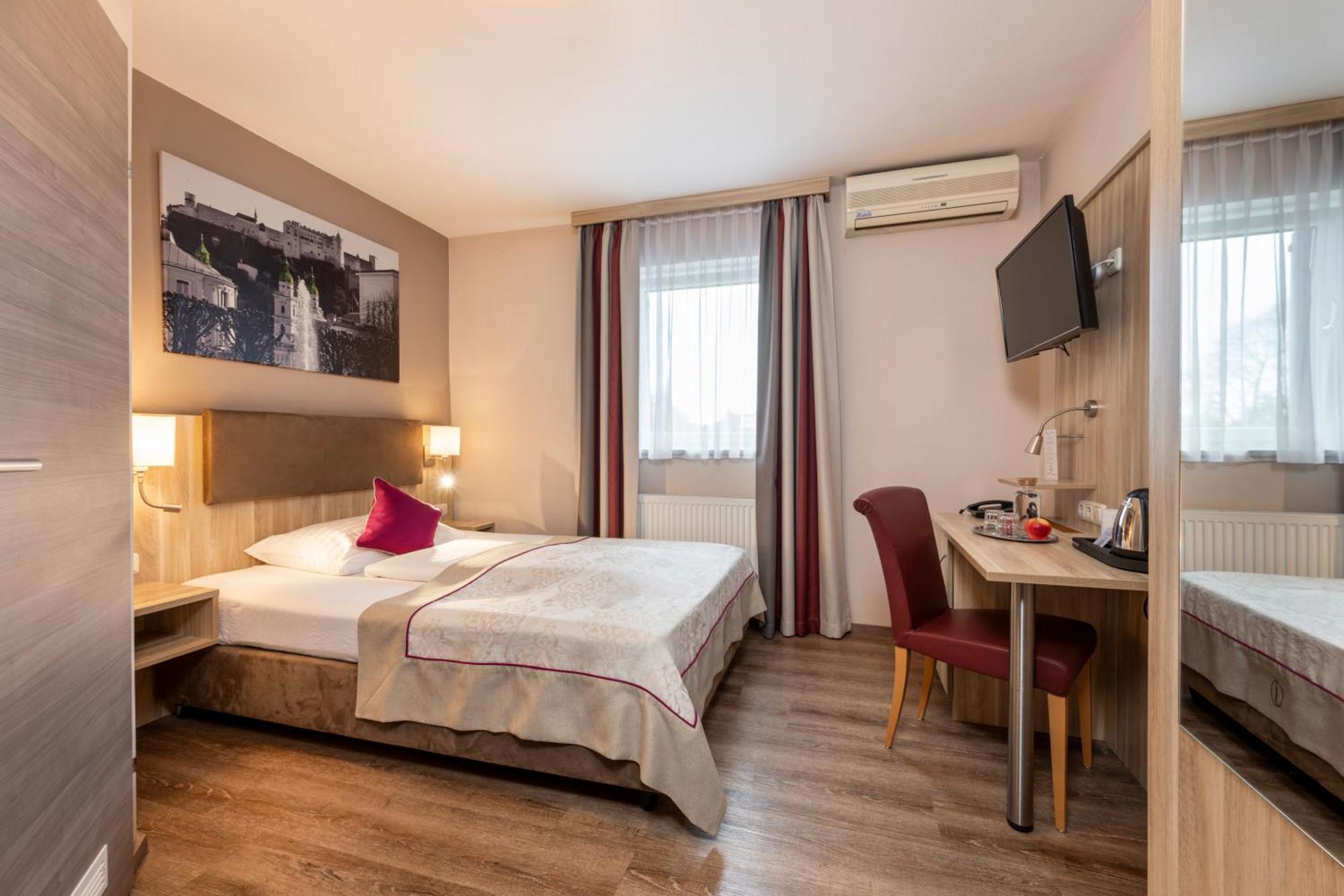 Hotel Junior By Max 70 Salzburg Eksteriør bilde